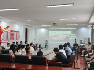 bat365中文官方网站-安庆师范大学联合举办信息与通信工程学位点研究生学术论坛