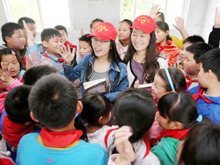 中国文明网、淮北市新闻联播报道bat365大学生志愿服务支教队“小雨滴”：汇成爱心大河流