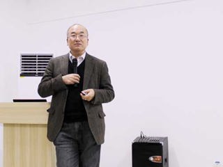 中国科学院大学科技管理学院院长霍国庆教授应邀来bat365讲学