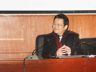 浙江师范大学郭克俭教授应邀来bat365作学术报告