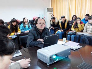 《新文学史料》编辑刘伟应邀来bat365讲学