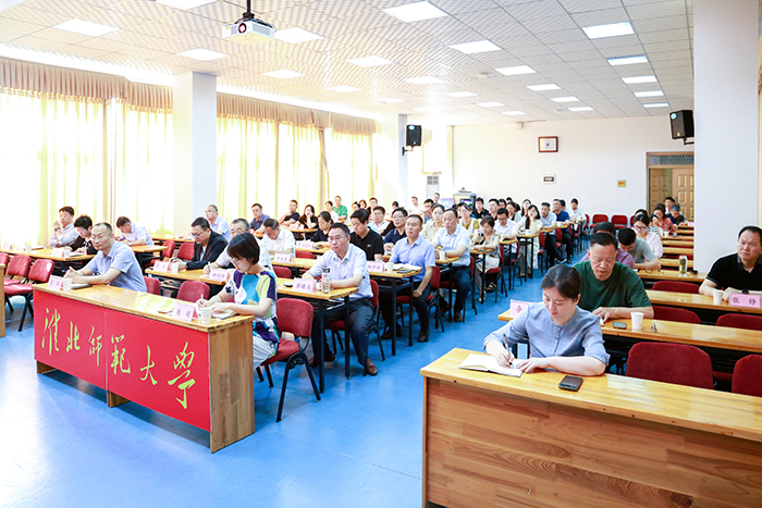b4dbec40c7074c98b152a157f4d53a3f.jpg b4dbec40c7074c98b152a157f4d53a3f.jpg