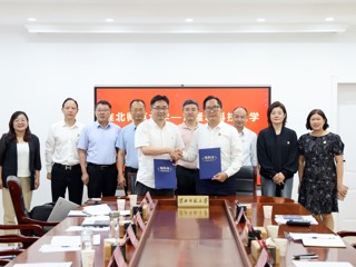 吉隆坡科技大学来校交流访问